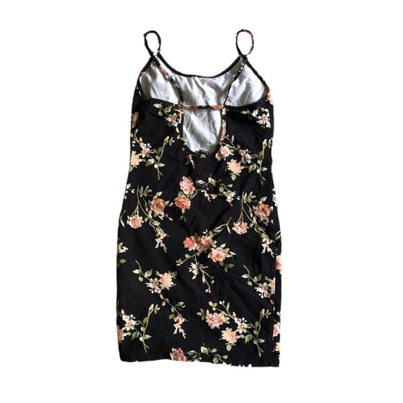 !!3 for $10!! Forever 21 body con floral dress - Picture 2 of 4